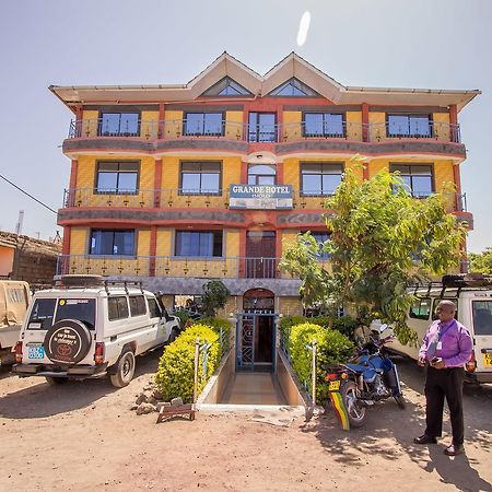 Grande Hotel Isiolo Buitenkant foto