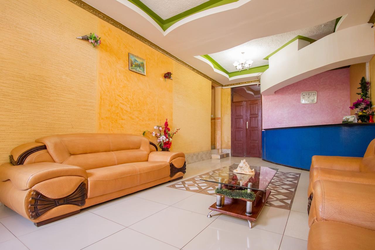Grande Hotel Isiolo Buitenkant foto